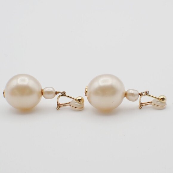 CHANEL CC Logo Imitation Pearl Dangle Drop Earrings Clip-On White - Picture 3 of 5